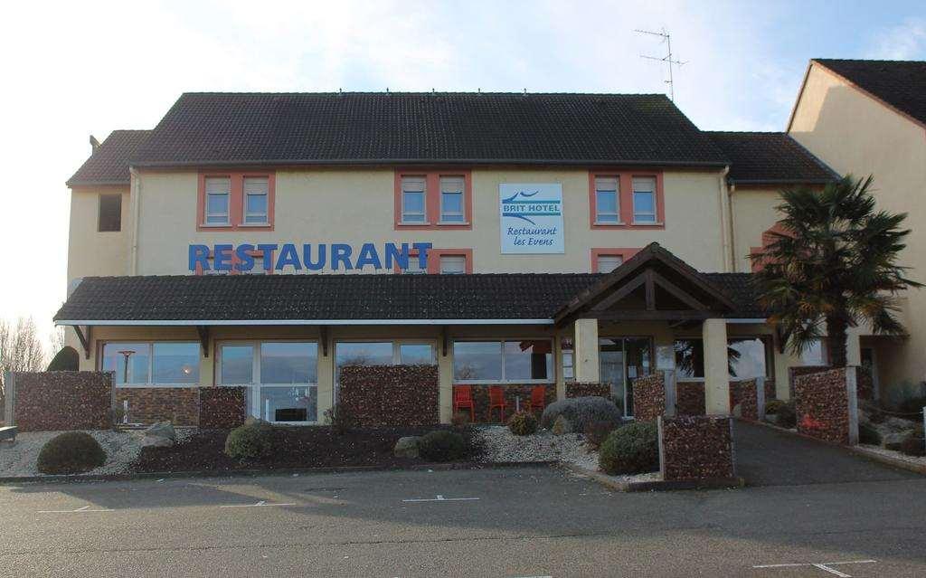 伊文思布里特酒店 圣萨蒂南 外观 照片