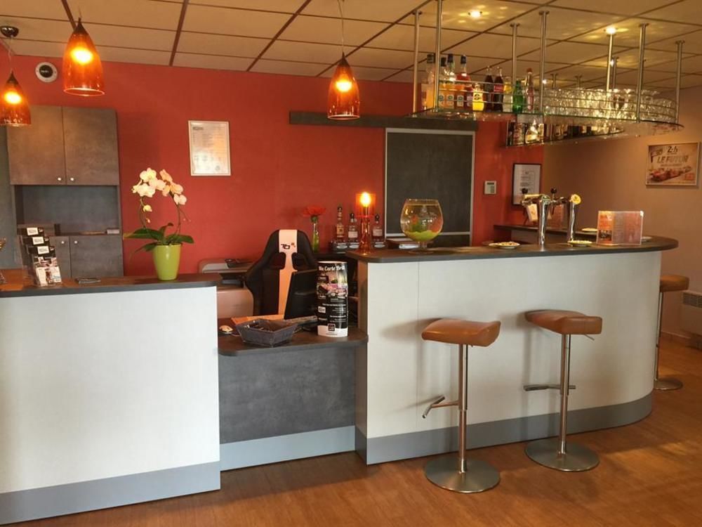 伊文思布里特酒店 圣萨蒂南 外观 照片